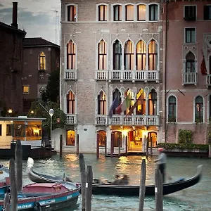 Pesaro Palace Italien